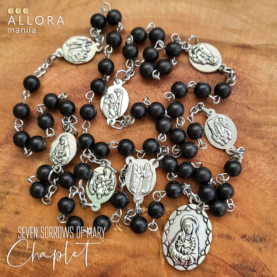 Seven Sorrows of Mary Chaplet / Wood